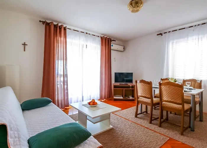 ゲストハウス Katarina K マリンスカ